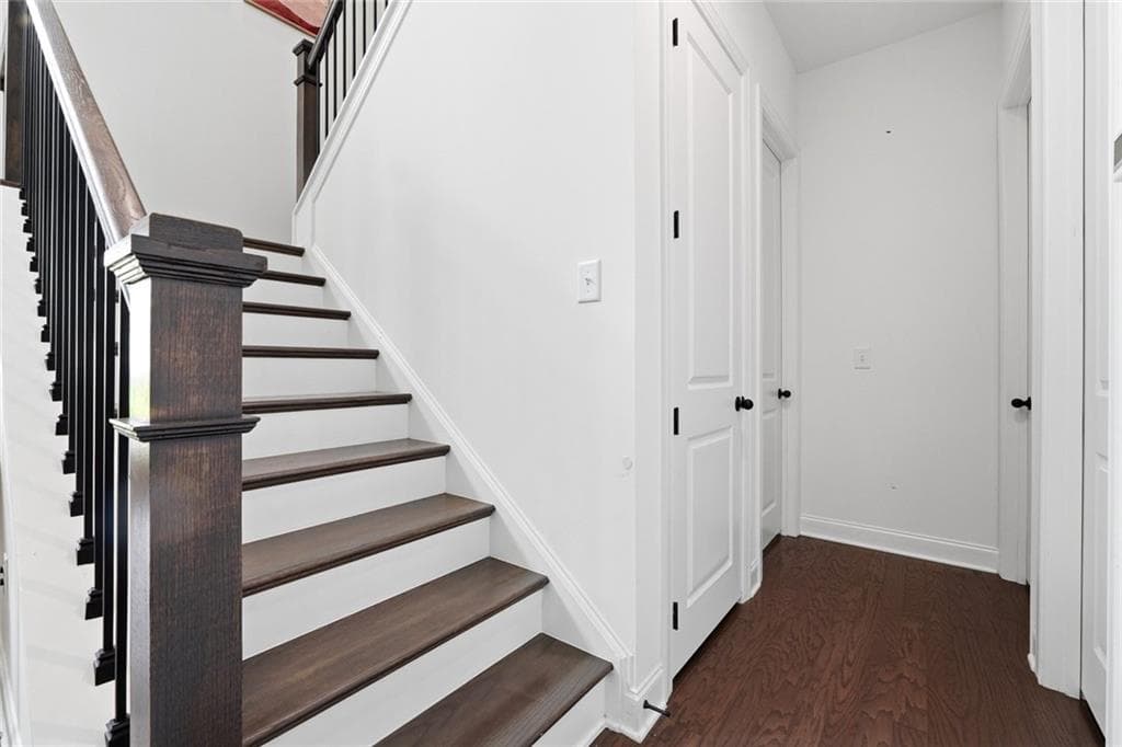 5 bedroom, 5 bathroom, 3,708 sq ft single family residence for sale at 4244 Calder Street, Duluth, GA 30097 — photo 4