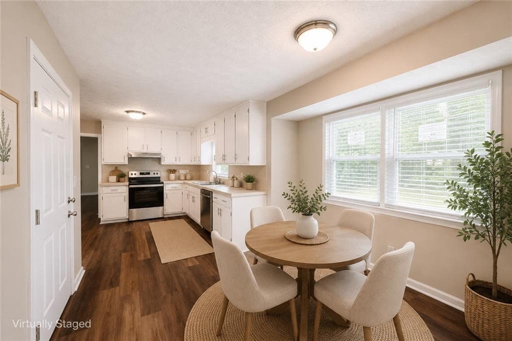 5 bedroom, 3 bathroom, 2,649 sq ft single family residence under contract at 3730 Mill Glen Drive, Douglasville, GA 30135 — photo 6