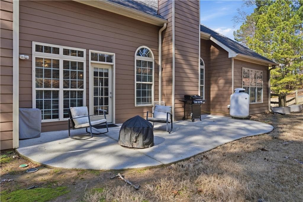 5 bedroom, 4 bathroom, 2,472 sq ft single family residence for sale at 15 Isabella Court, Cartersville, GA 30121 — photo 6