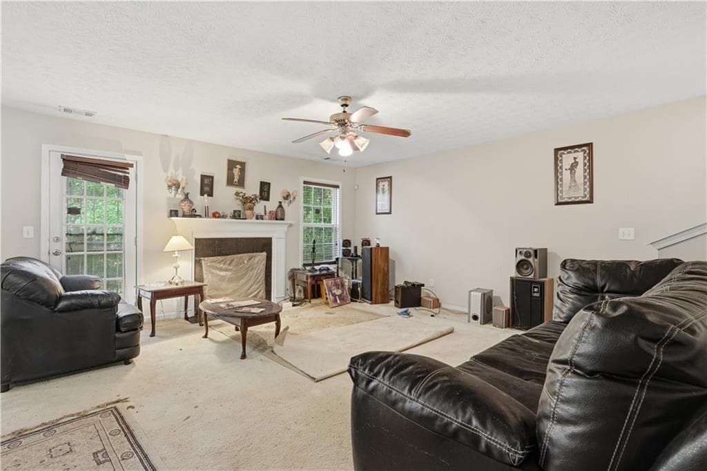 4 bedroom, 3 bathroom, 2,028 sq ft single family residence under contract at 2581 Star Lane, Decatur, GA 30034 — photo 10