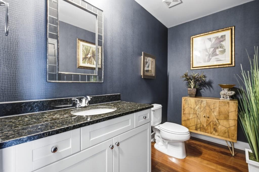 2 bedroom, 3 bathroom, 1,594 sq ft condominium for sale at 2795 Peachtree Road 805, Atlanta, GA 30305 — photo 7