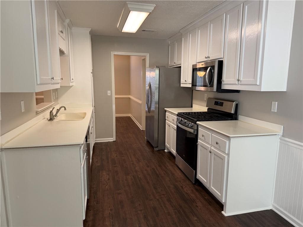 4 bedroom, 2 bathroom, 2,627 sq ft single family residence for sale at 1105 River Green Court, Mcdonough, GA 30252 — photo 10