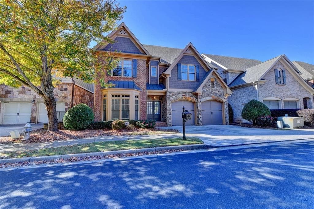 5 bedroom, 4 bathroom, 3,750 sq ft single family residence for rent at 11636 Parkside Avenue, Alpharetta, GA 30005 for $5,500 a month — photo 1 of 37