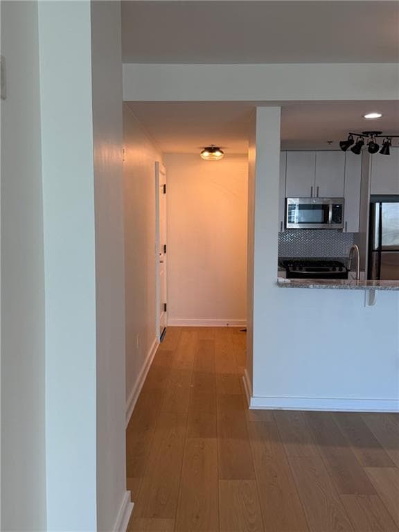 1 bedroom, 1 bathroom, 997 sq ft condominium for sale at 3338 Peachtree Road 1106, Atlanta, GA 30326 — photo 5
