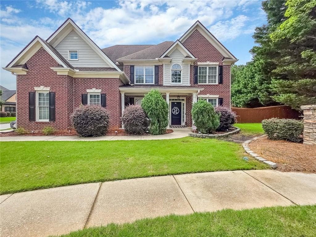 6 bedroom, 4 bathroom, 3,050 sq ft single family residence for rent at 820 Arbor Way, Loganville, GA 30052 for $3,500 a month — photo 2