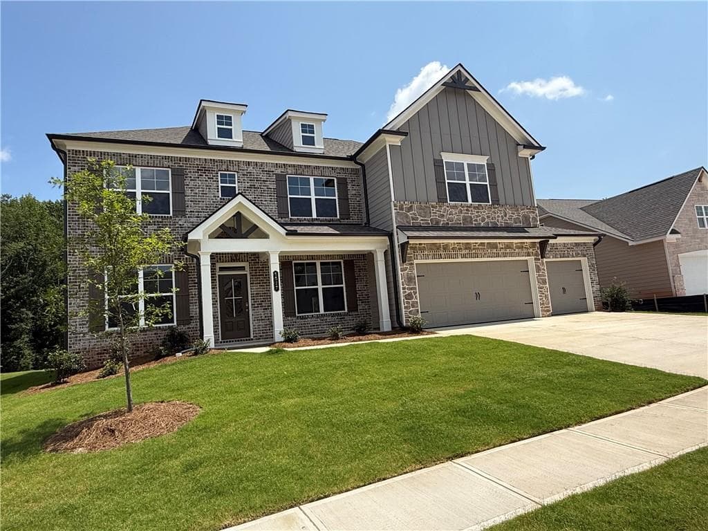 5 bedroom, 4 bathroom, 3,314 sq ft single family residence for sale at 5527 Tullis Drive, Gainesville, GA 30507 — photo 2