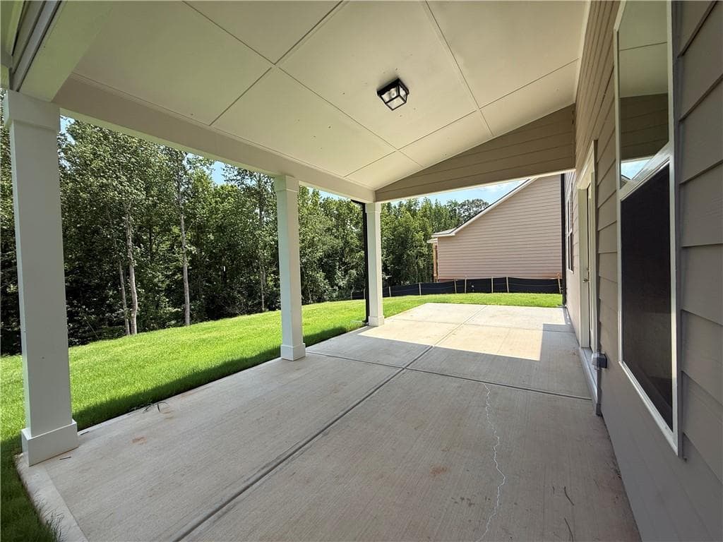 5 bedroom, 4 bathroom, 3,314 sq ft single family residence for sale at 5527 Tullis Drive, Gainesville, GA 30507 — photo 6