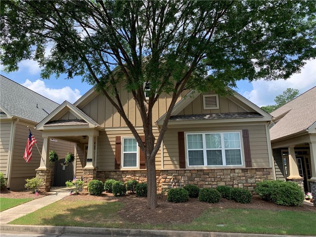 2 bedroom, 2 bathroom, 1,683 sq ft townhouse for rent at 321 Glens Way, Woodstock, GA 30188 for $2,250 a month — photo 1 of 8