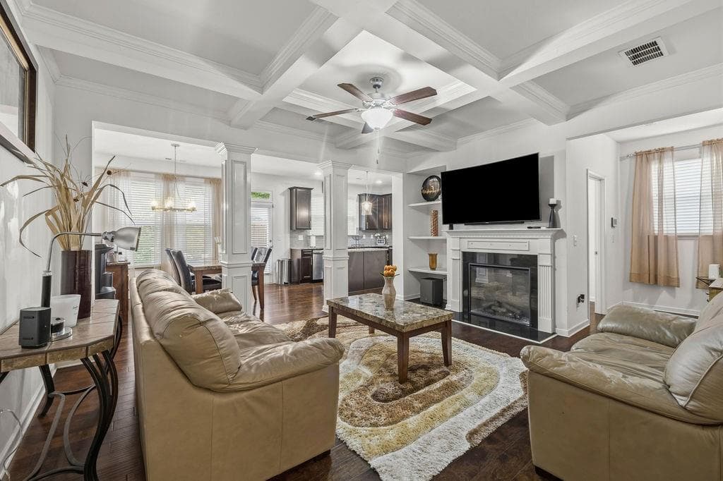 4 bedroom, 4 bathroom, 2,542 sq ft townhouse for sale at 3276 Spicy Cedar Lane, Lithonia, GA 30038 — photo 3