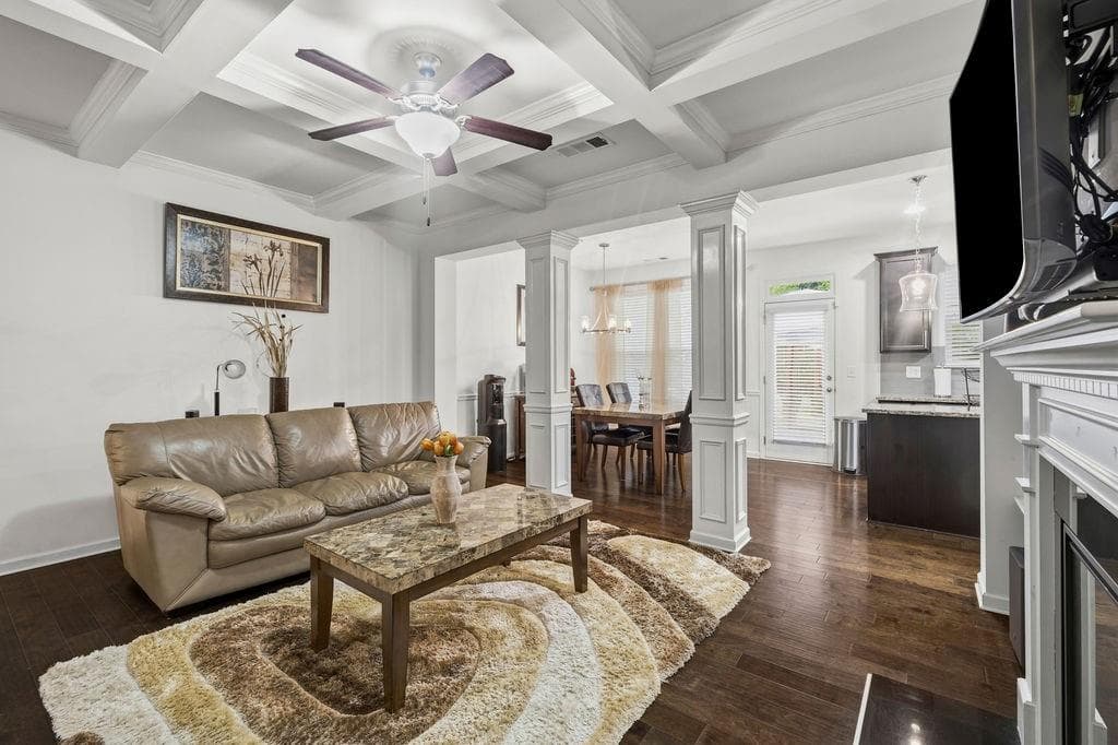 4 bedroom, 4 bathroom, 2,542 sq ft townhouse for sale at 3276 Spicy Cedar Lane, Lithonia, GA 30038 — photo 4