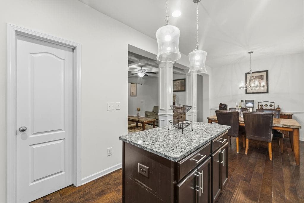 4 bedroom, 4 bathroom, 2,542 sq ft townhouse for sale at 3276 Spicy Cedar Lane, Lithonia, GA 30038 — photo 8