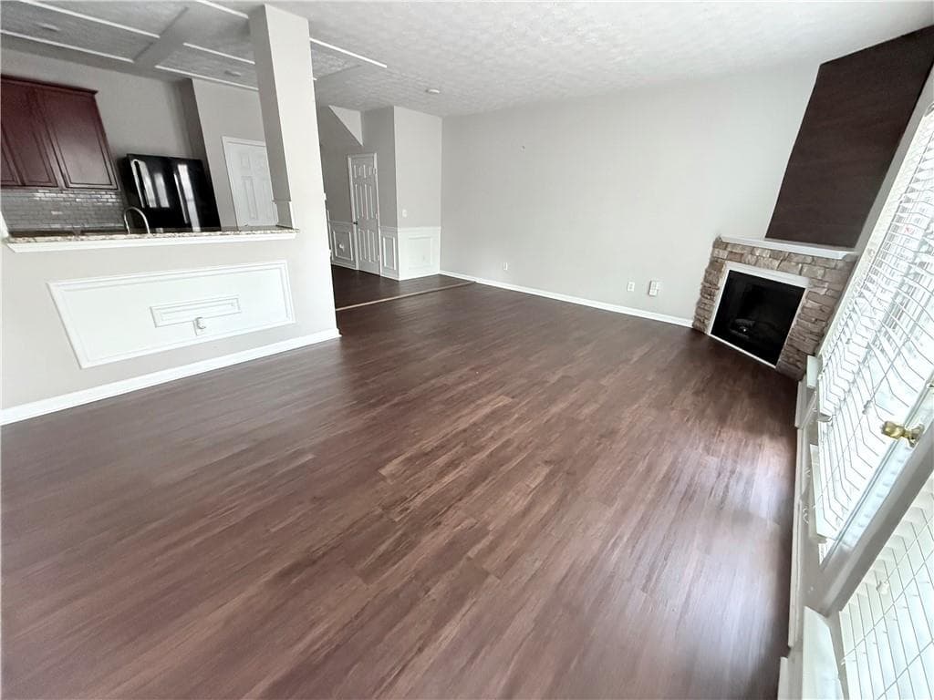 2 bedroom, 3 bathroom, 1,498 sq ft condominium under contract at 4407 Stone Gate Way 149, East Point, GA 30344 — photo 4