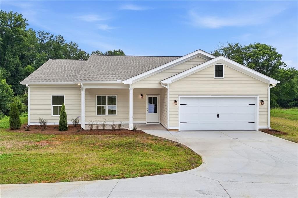 3 bedroom, 2 bathroom, 1,600 sq ft single family residence for sale at 35 Quail Walk, Jasper, GA 30143 — photo 4