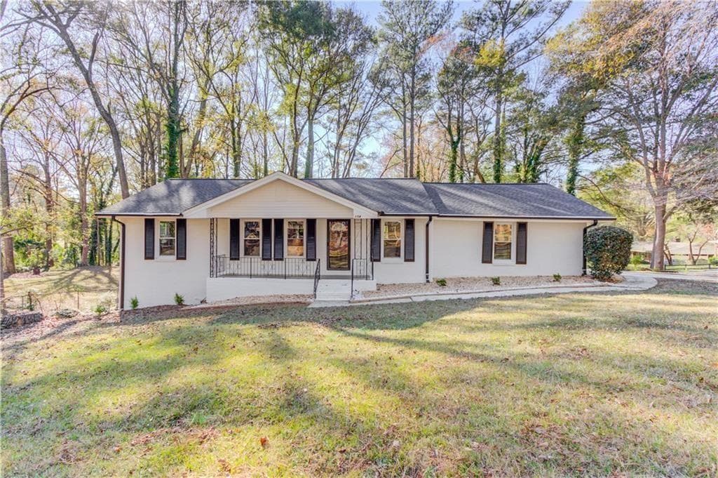 2 bedroom, 1 bathroom, 2,331 sq ft duplex for rent at 154 Huston Drive, Lawrenceville, GA 30044 for $1,785 a month