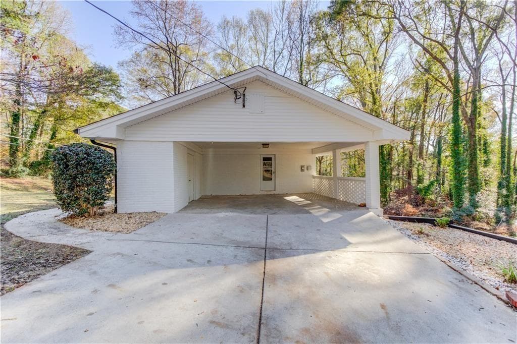 2 bedroom, 1 bathroom, 2,331 sq ft duplex for rent at 154 Huston Drive, Lawrenceville, GA 30044 for $1,785 a month — photo 4
