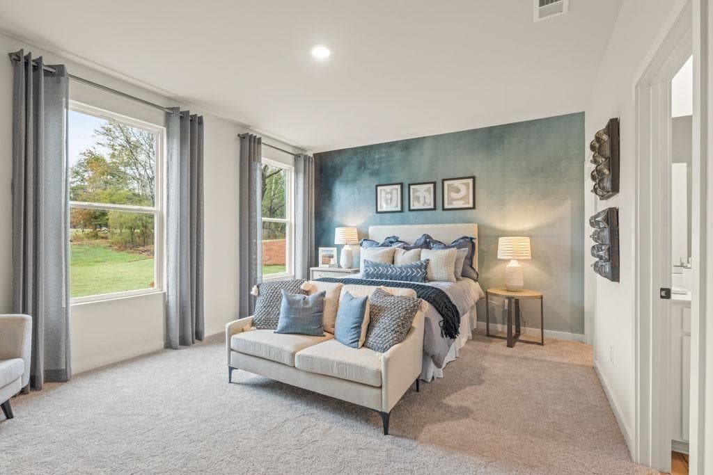 5 bedroom, 4 bathroom, 3,403 sq ft single family residence for sale at 8530 Sunnybrooke Lane, Cumming, GA 30041 — photo 7