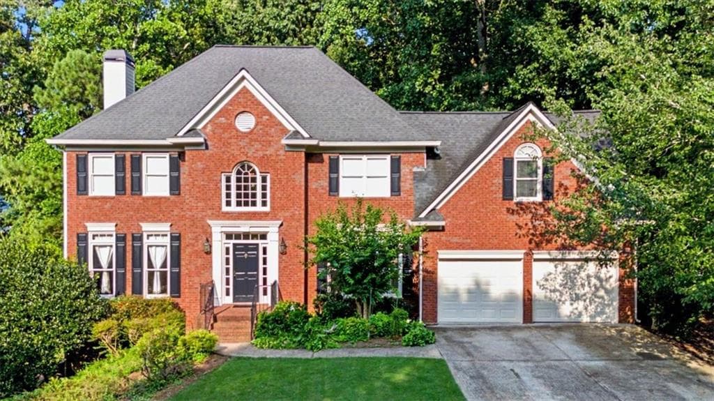 5 bedroom, 4 bathroom, 4,129 sq ft single family residence under contract at 3002 High Vista Walk, Woodstock, GA 30189