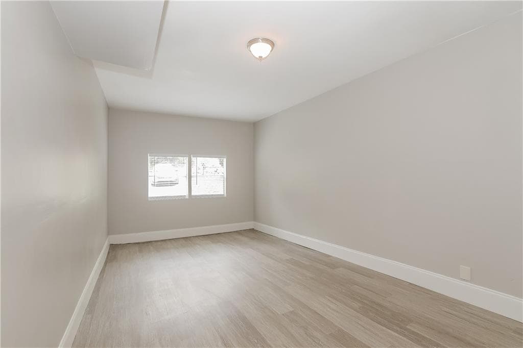 3 bedroom, 3 bathroom, 2,066 sq ft single family residence for rent at 442 Sherwood Oaks Road, Stone Mountain, GA 30087 for $1,875 a month — photo 7