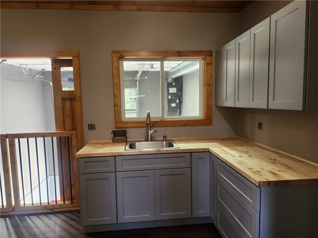 1 bathroom, 1,250 sq ft condominium for sale at 00 Barnard Lane, Dillard, GA 30537 — photo 5
