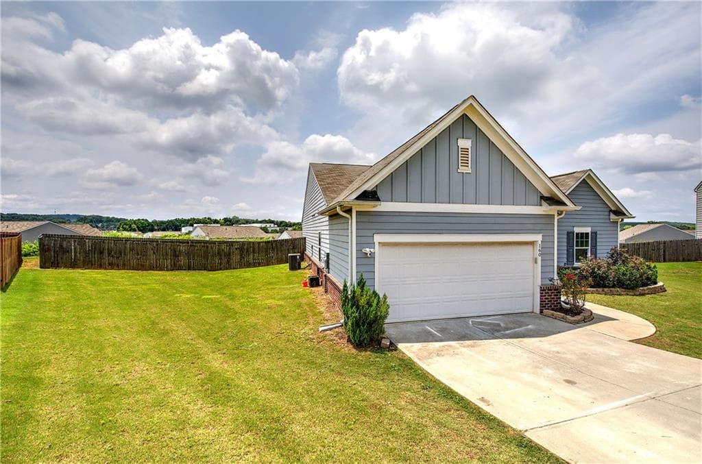 4 bedroom, 3 bathroom, 2,200 sq ft single family residence for sale at 160 Andria Way, Cartersville, GA 30120 — photo 2