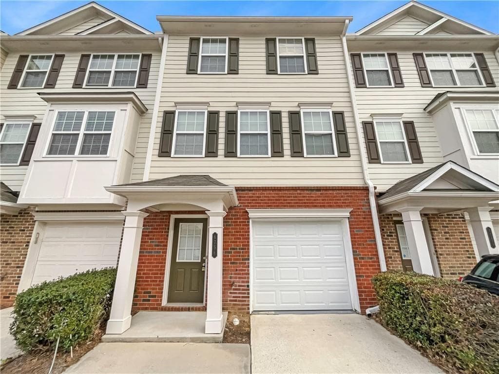 3 bedroom, 4 bathroom, 1,780 sq ft condominium for sale at 6756 Blackstone Place, Mableton, GA 30126 — photo 1 of 18