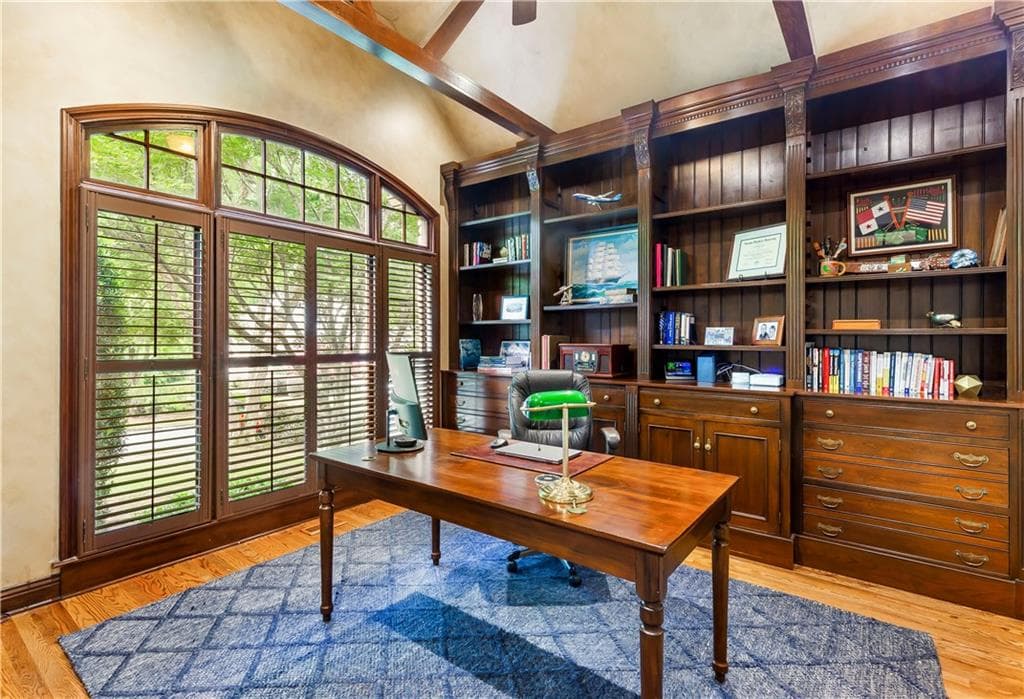 5 bedroom, 5 bathroom, 6,064 sq ft single family residence for sale at 2318 Reubens Run, Marietta, GA 30064 — photo 4