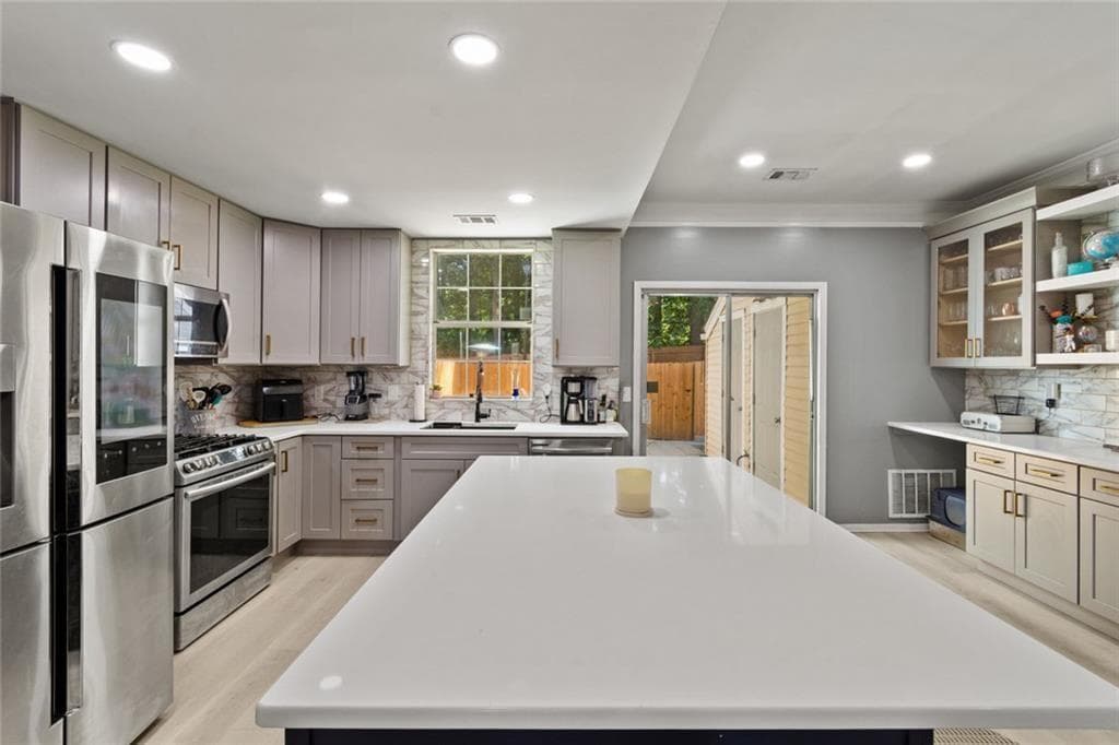 2 bedroom, 3 bathroom, 1,160 sq ft townhouse for sale at 3980 Hancock Circle, Atlanta, GA 30340 — photo 3