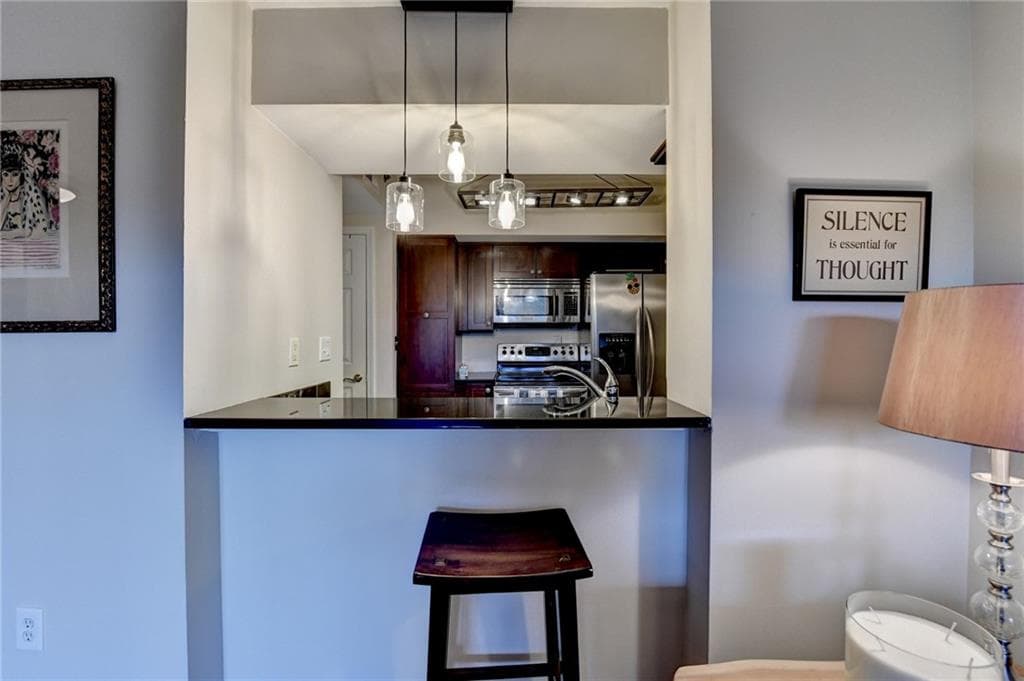 1 bedroom, 1 bathroom, 765 sq ft condominium under contract at 275 13th Street 310, Atlanta, GA 30309 — photo 7