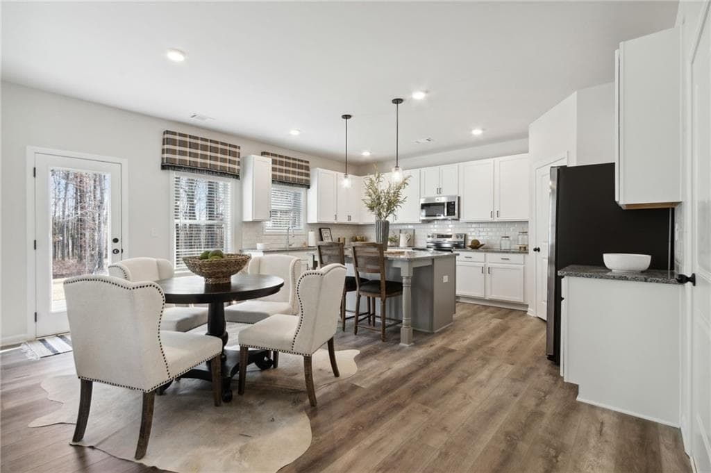 5 bedroom, 3 bathroom, 3,100 sq ft single family residence for rent at 497 Fox Creek Drive, Braselton, GA 30517 for $2,500 a month — photo 10
