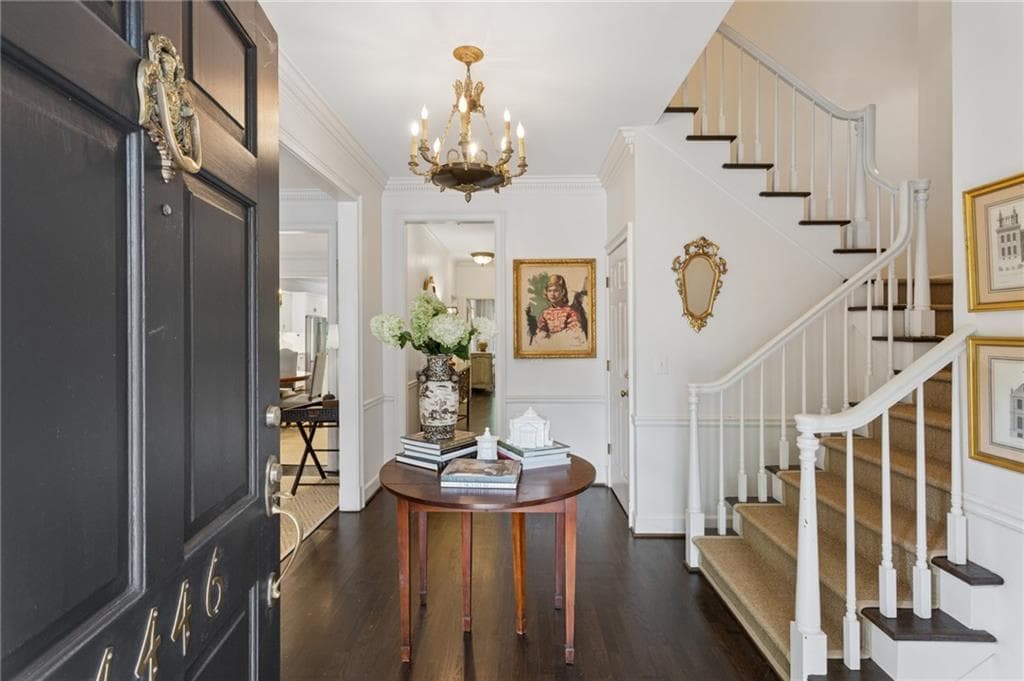 4 bedroom, 5 bathroom, 2,644 sq ft townhouse under contract at 4446 Paces Battle, Atlanta, GA 30327 — photo 2