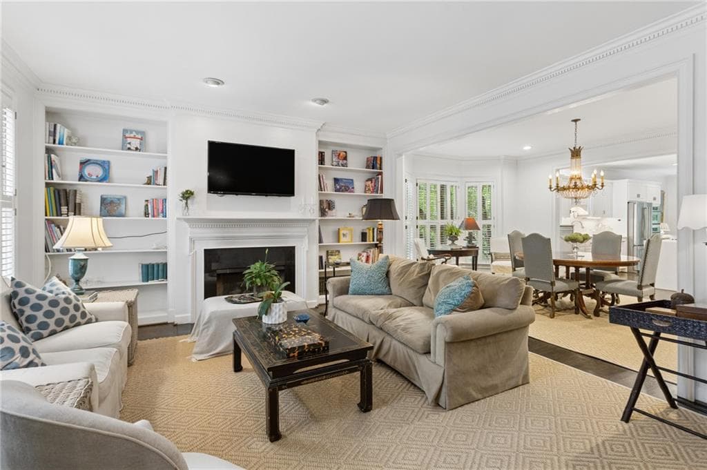 4 bedroom, 5 bathroom, 2,644 sq ft townhouse under contract at 4446 Paces Battle, Atlanta, GA 30327 — photo 5