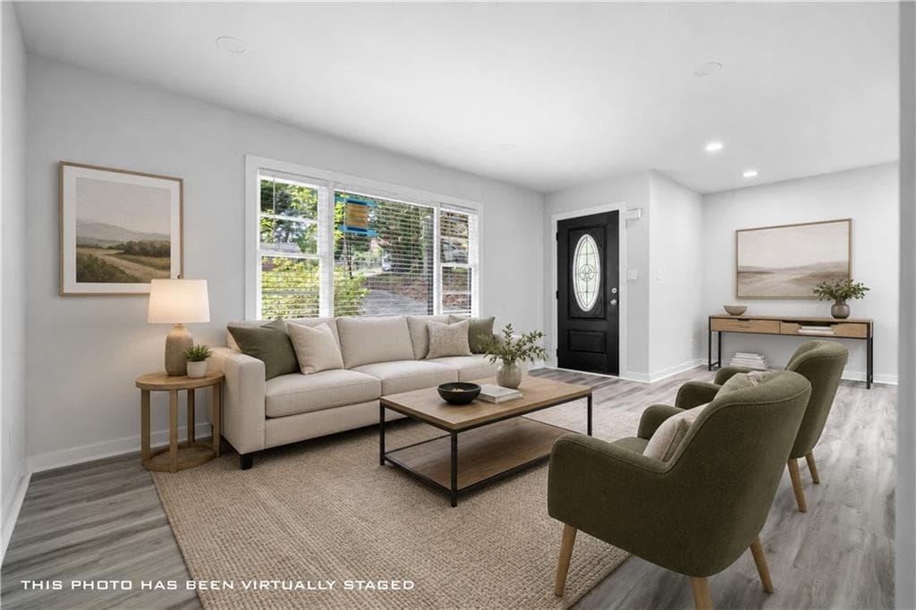 5 bedroom, 3 bathroom, 2,015 sq ft single family residence for sale at 2860 Reveille Circle, Atlanta, GA 30316 — photo 5