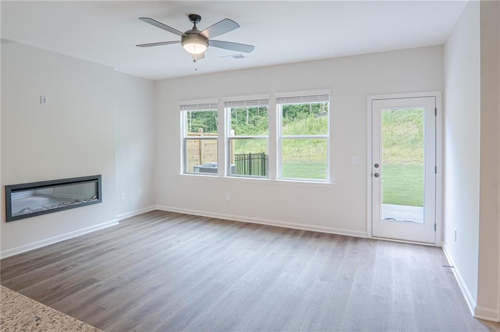 3 bedroom, 3 bathroom, 1,713 sq ft townhouse for rent at 365 Summit View Lane 5, Jasper, GA 30143 for $2,100 a month — photo 2