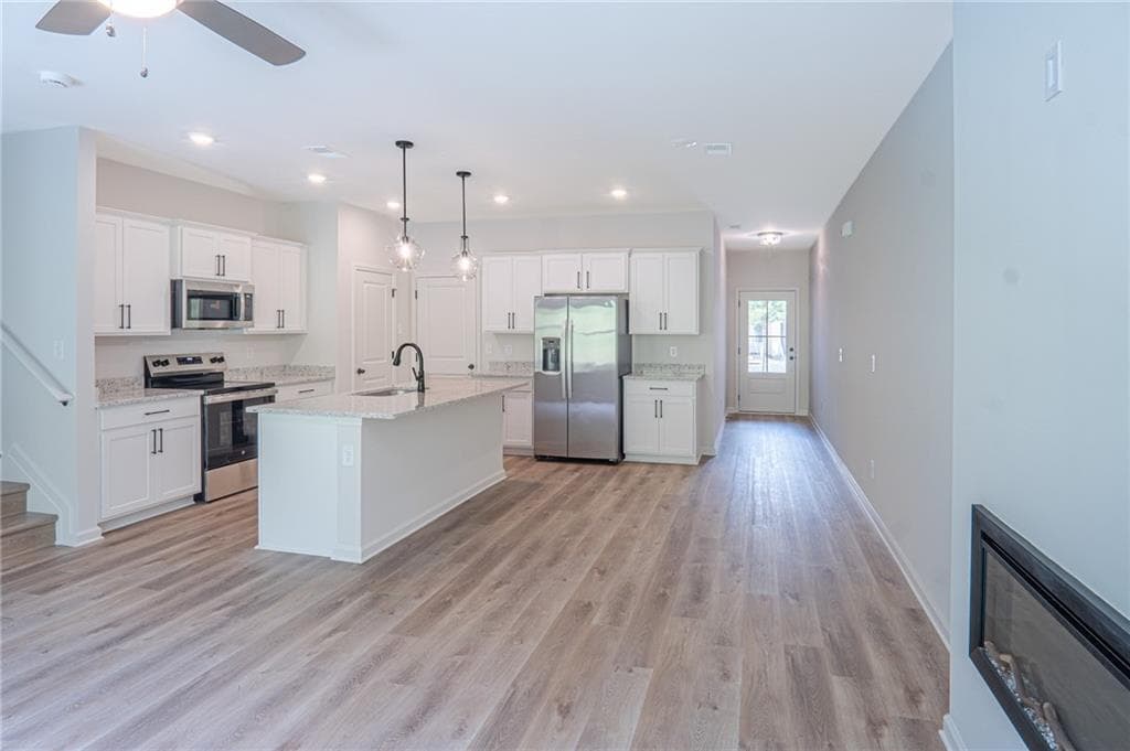 3 bedroom, 3 bathroom, 1,713 sq ft townhouse for rent at 365 Summit View Lane 5, Jasper, GA 30143 for $2,100 a month — photo 6