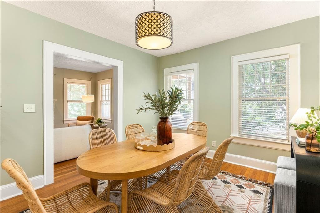 3 bedroom, 1 bathroom, 1,160 sq ft single family residence for sale at 964 Byron Drive, Atlanta, GA 30310 — photo 7