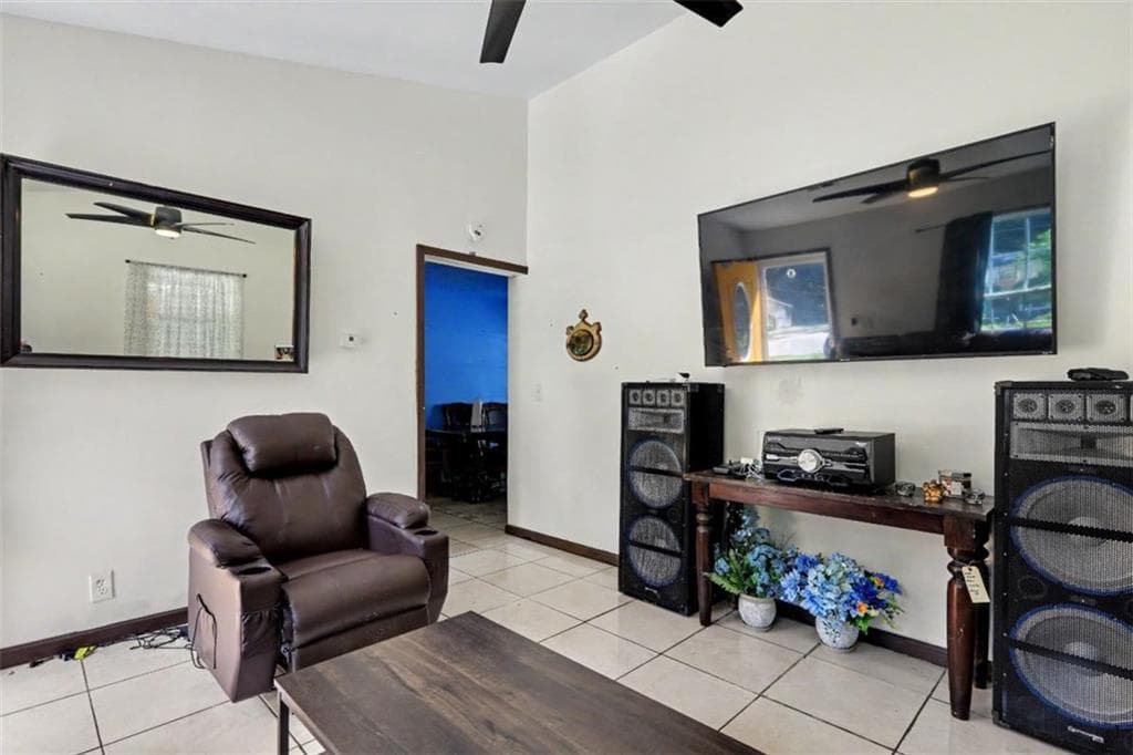 3 bedroom, 2 bathroom, 1,028 sq ft single family residence for sale at 9018 Huntwood Lane, Riverdale, GA 30274 — photo 7