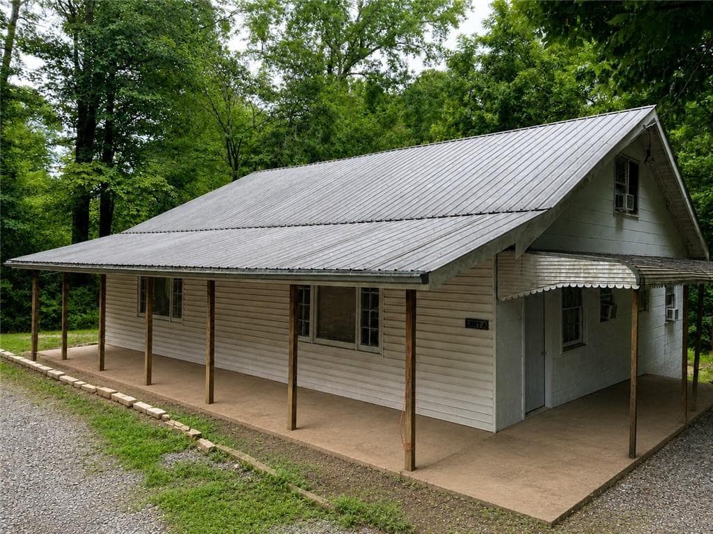 1442 S Main Street