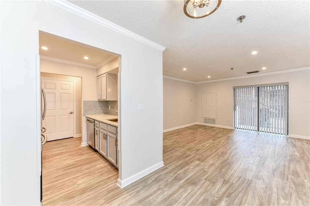 1 bedroom, 1 bathroom, 760 sq ft condominium for rent at 300 Johnson Ferry Road A210, Sandy Springs, GA 30328 for $2,448 a month — photo 8