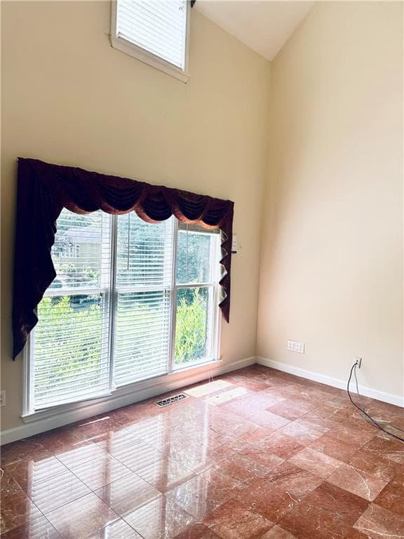 5 bedroom, 4 bathroom, 3,426 sq ft single family residence for rent at 811 Valley Drive, Canton, GA 30114 for $3,850 a month — photo 4
