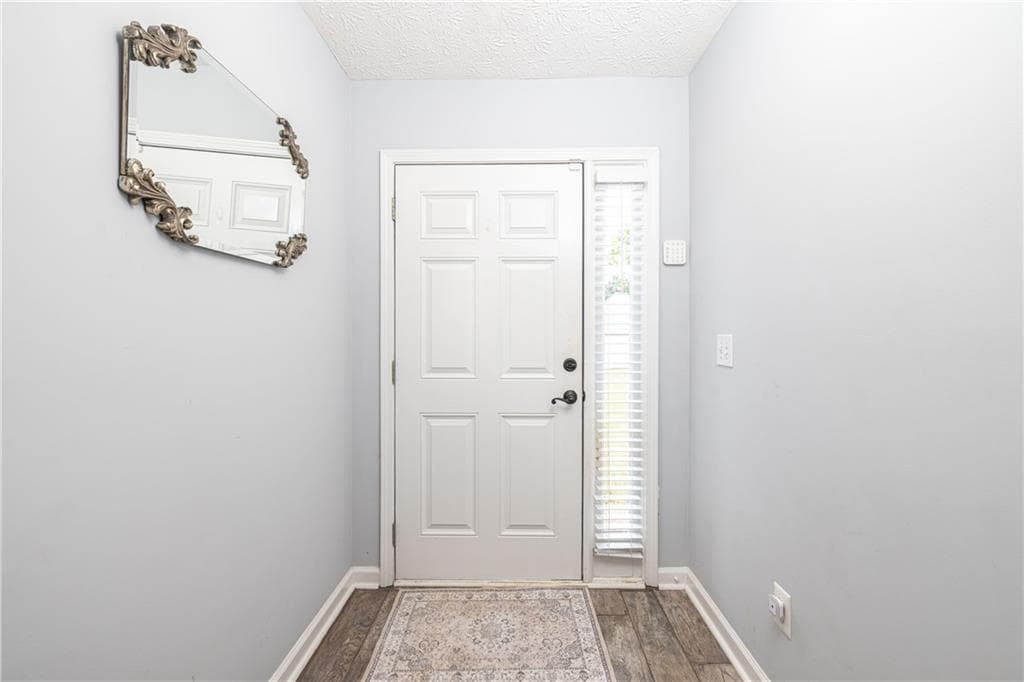 3 bedroom, 3 bathroom, 1,722 sq ft single family residence for sale at 3511 Daventry Lane, Kennesaw, GA 30144 — photo 6