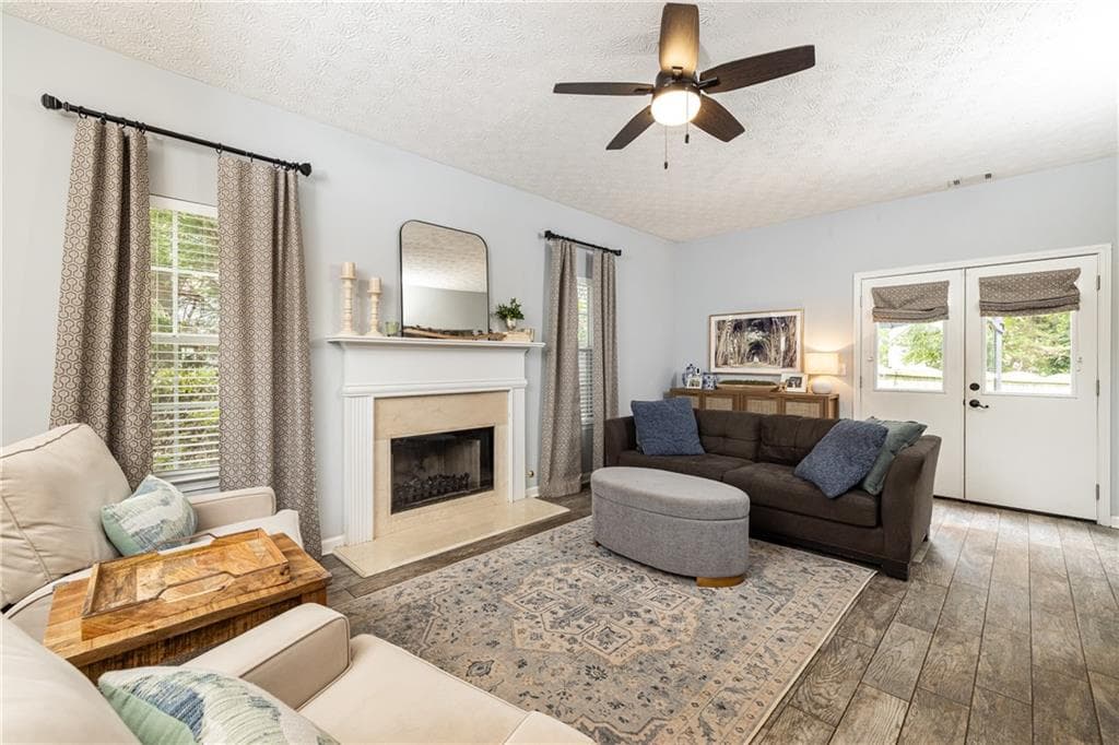 3 bedroom, 3 bathroom, 1,722 sq ft single family residence for sale at 3511 Daventry Lane, Kennesaw, GA 30144 — photo 7