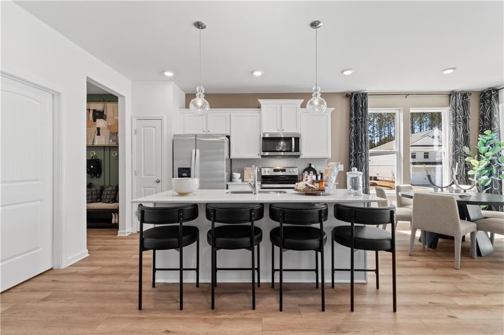 3 bedroom, 3 bathroom, 1,941 sq ft townhouse for sale at 231 Sanctuary Drive, Mcdonough, GA 30253 — photo 8