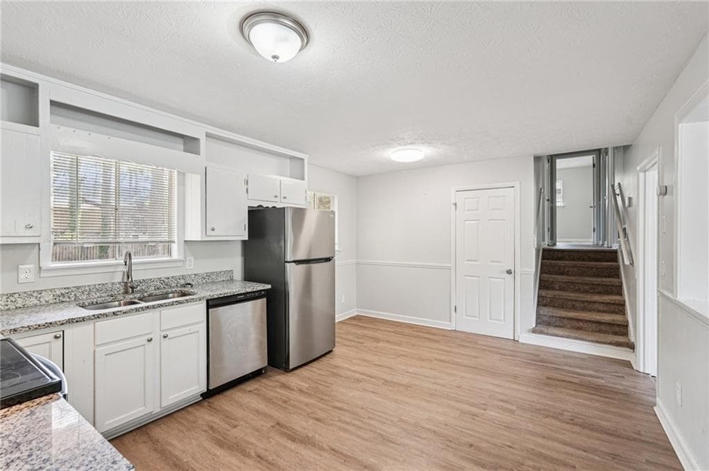 4 bedroom, 3 bathroom, 1,726 sq ft single family residence under contract at 9157 Homewood Drive, Riverdale, GA 30274 — photo 9