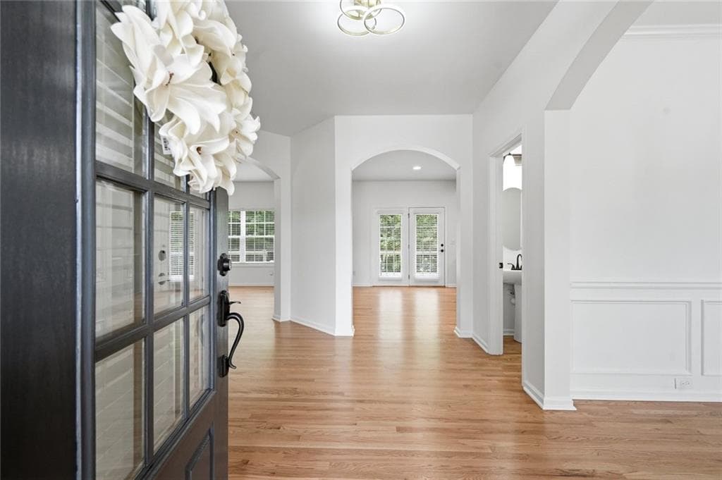 6 bedroom, 4 bathroom, 3,844 sq ft single family residence for sale at 2780 Lansing Lane, Cumming, GA 30041 — photo 6