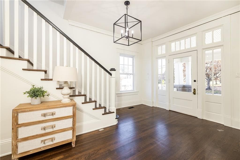 4 bedroom, 2 bathroom, 2,104 sq ft single family residence for sale at 602 Moreland Avenue, Atlanta, GA 30307 — photo 6