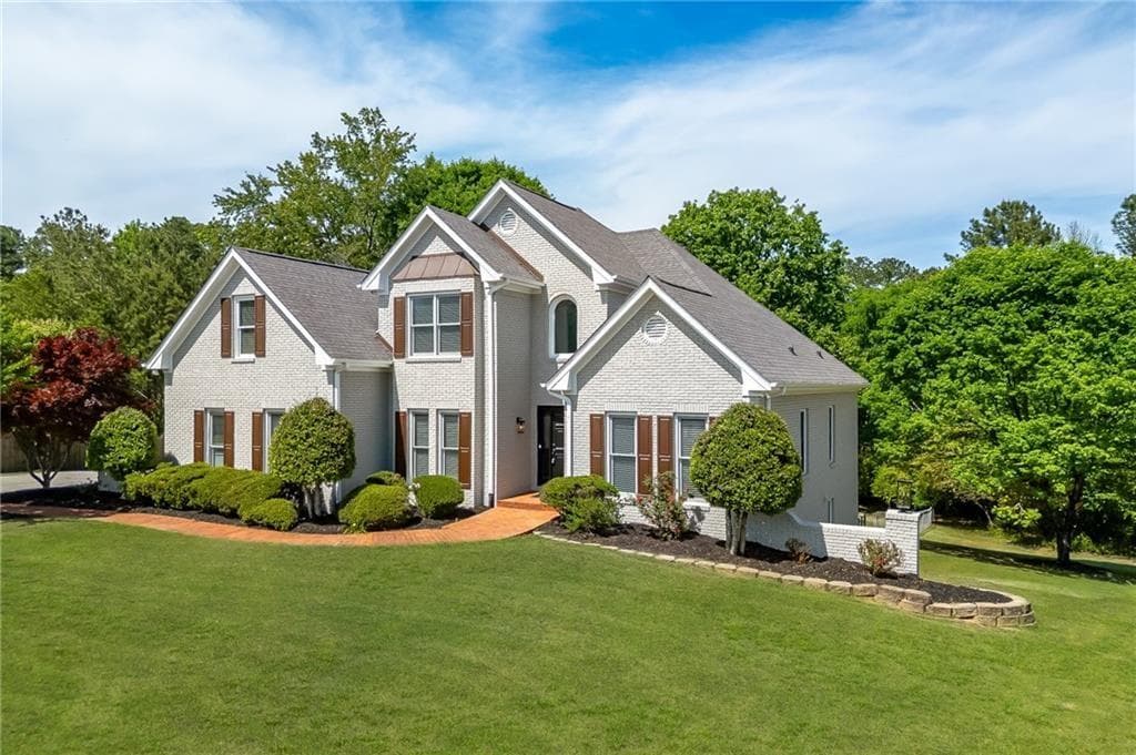 5 bedroom, 5 bathroom, 4,106 sq ft single family residence for sale at 3209 Thompson Mill Road, Buford, GA 30519 — photo 4