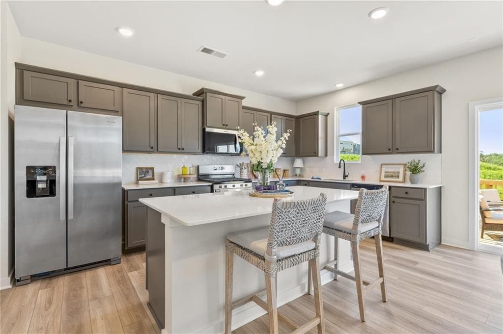 5 bedroom, 4 bathroom, 3,072 sq ft single family residence under contract at 195 Wildflower Ridge Rd. Lot 85, Dallas, GA 30157 — photo 6