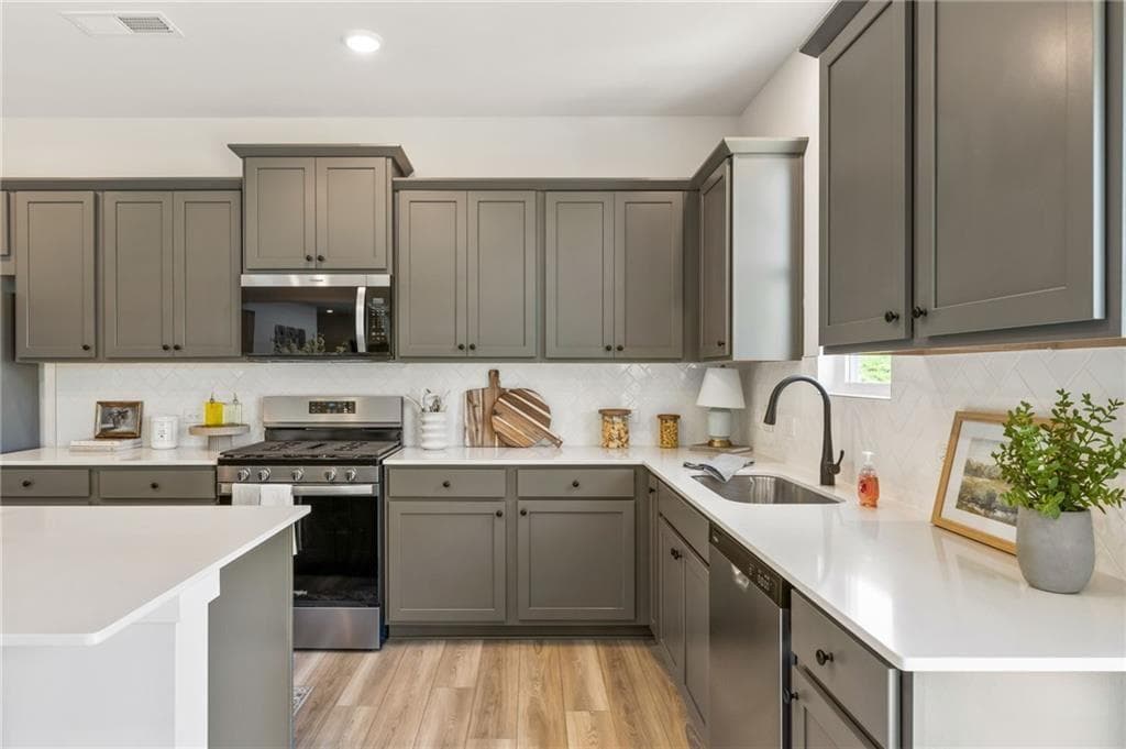 5 bedroom, 4 bathroom, 3,072 sq ft single family residence under contract at 195 Wildflower Ridge Rd. Lot 85, Dallas, GA 30157 — photo 7
