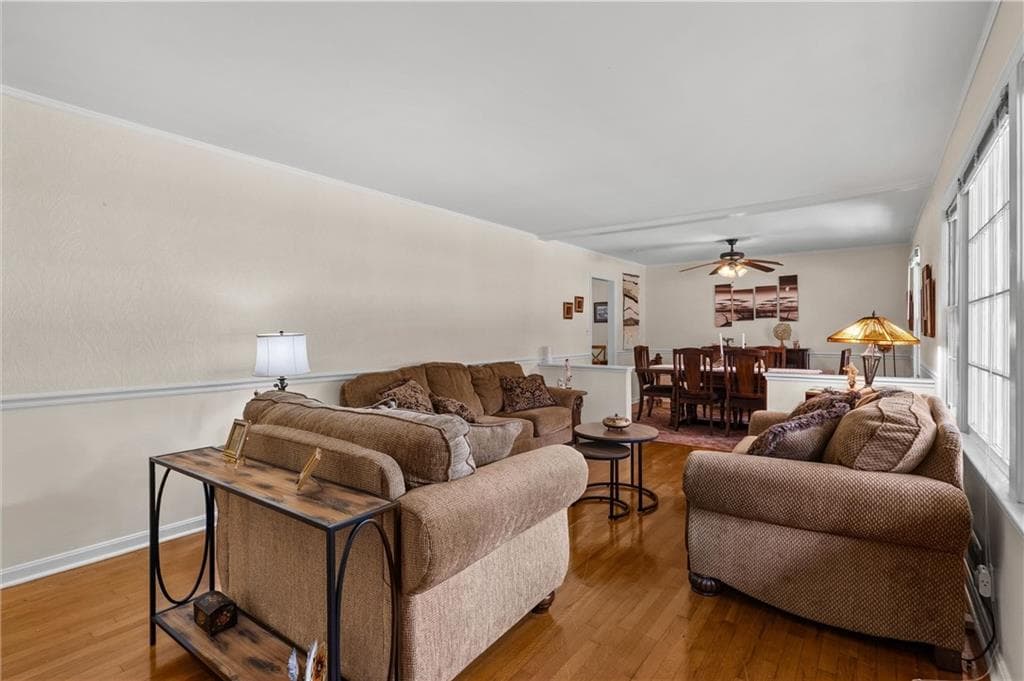 3 bedroom, 2 bathroom, 1,538 sq ft single family residence under contract at 1713 Kimberly Drive, Marietta, GA 30008 — photo 2
