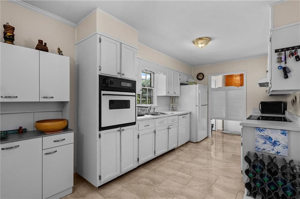 3 bedroom, 2 bathroom, 1,538 sq ft single family residence under contract at 1713 Kimberly Drive, Marietta, GA 30008 — photo 8